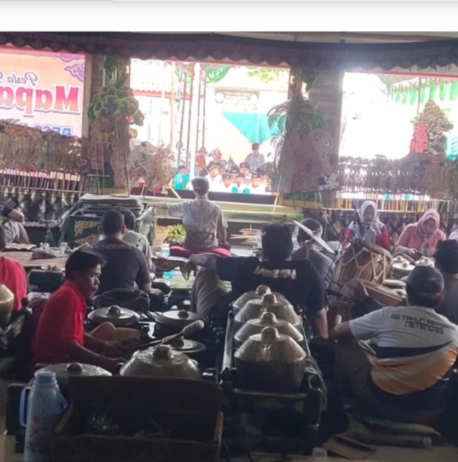 Warga Krangkeng Gelar Tradisi Mapag Sri, Wujud Syukur dan Pelestarian Budaya